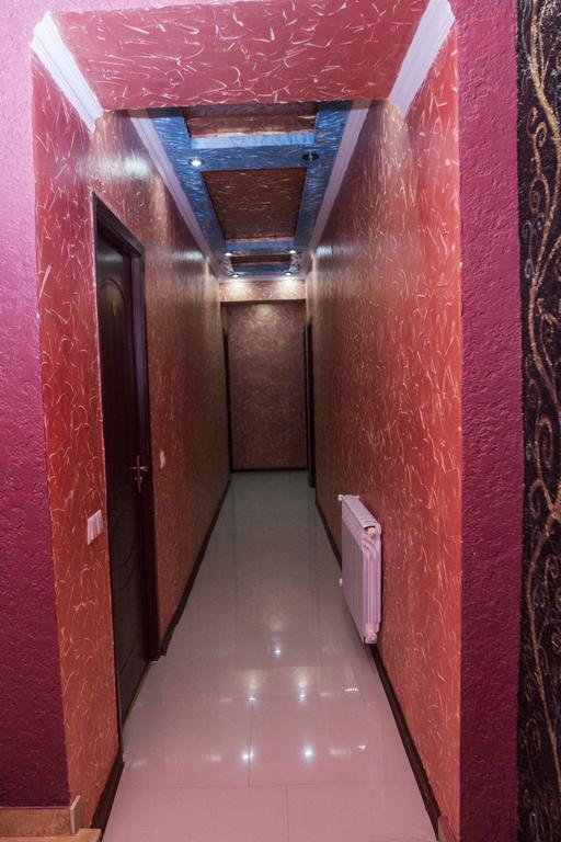 Planet Hotel Erevan Exterior foto